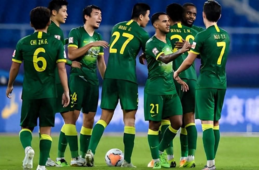 皇冠体育-王刚原本已告别国安队，同时官宣续约