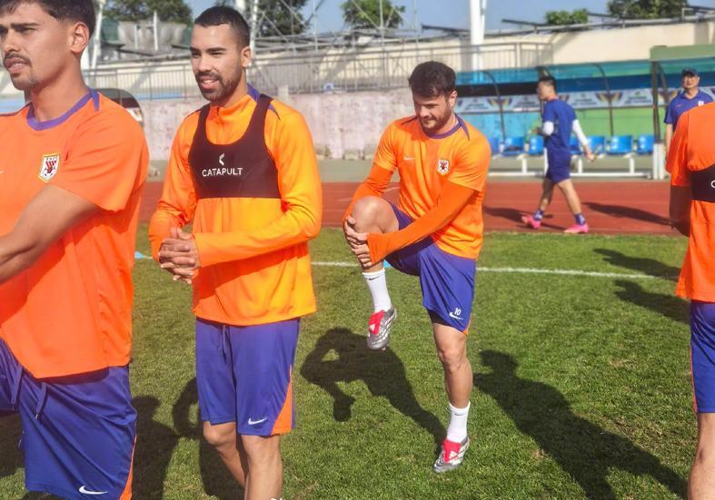 皇冠体育官方入口-泰山对二雷太宽容了！洛佩斯把彭啸练出来了，1米91中场空降青岛